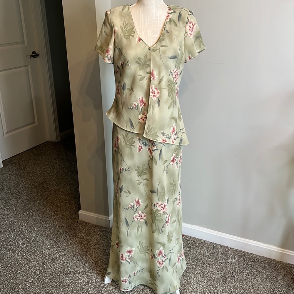 POSITIVE ATTITUDE FLORAL DRESS